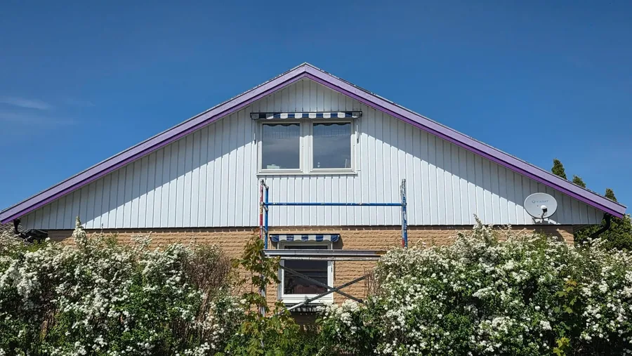 Gavel på villa under arbete